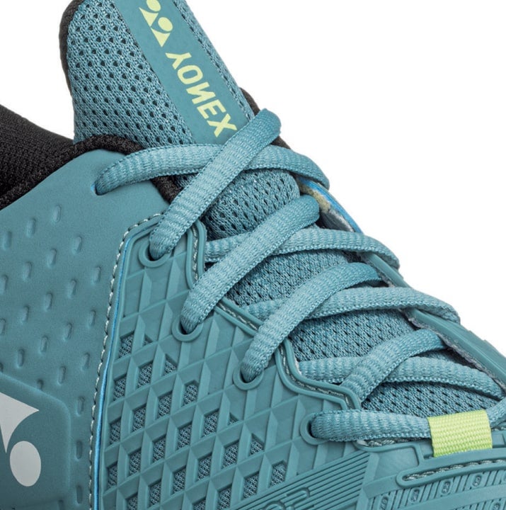 Amazon.com | YONEX Women's Power Cushion Sonicage 3 Tennis