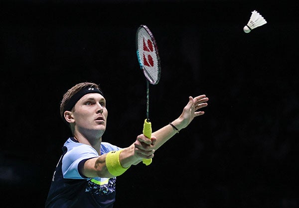 VIKTOR AXELSEN VIKTOR AXELSEN